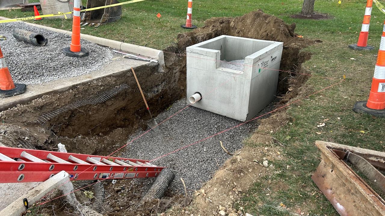 Stormwater runoff filter equipment